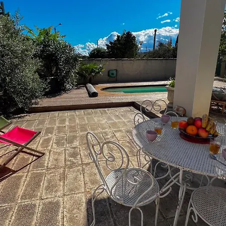 Vacation - Pool - Parking & Charging Station * Villeneuve-lès-Avignon