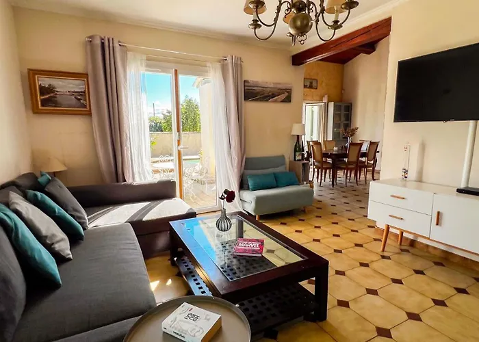 Διαμέρισμα Vacation - Pool - Parking & Charging Station Villeneuve-lès-Avignon