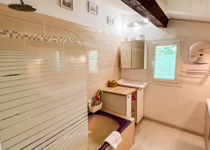 Vacation - Pool - Parking & Charging Station Villeneuve-lès-Avignon