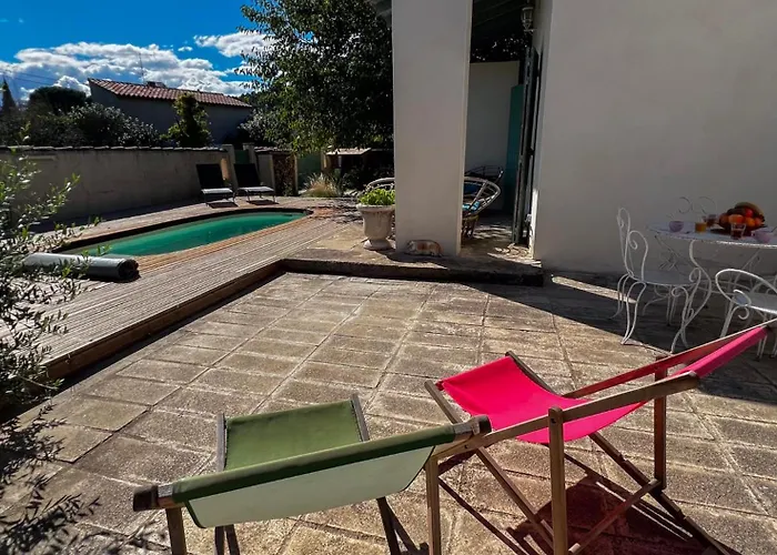 Διαμέρισμα Vacation - Pool - Parking & Charging Station *