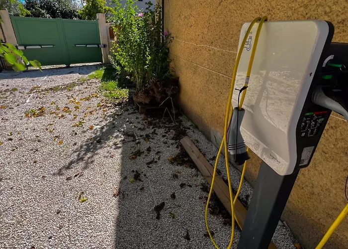 Διαμέρισμα Vacation - Pool - Parking & Charging Station Villeneuve-lès-Avignon